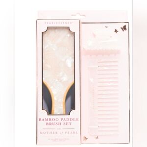 PEARLESSENCE hairbrush comb and clip set